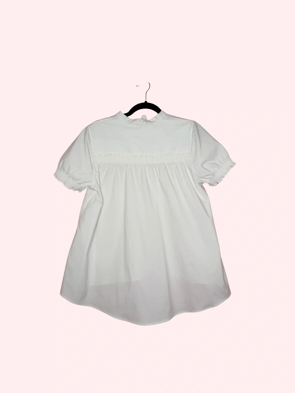 Athleta Ivory V-Neck Short Puff Sleeve Blouse